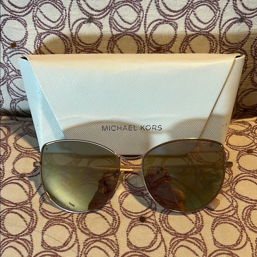 Michael Kors Gold Aviator Sunglasses Sleek Designer Accessory